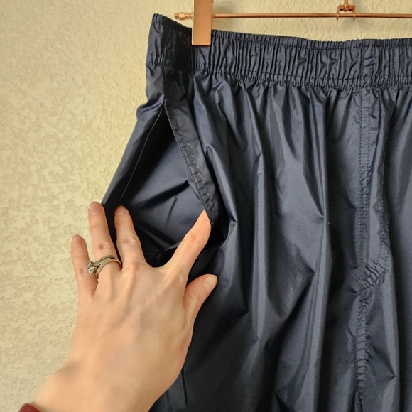 REEBOK x VINTAGE 90s warm up track pants in Navy nylon size L - Picture 6 of 11